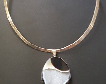 Silver Collar Choker Necklace with Agate Geode stone drop