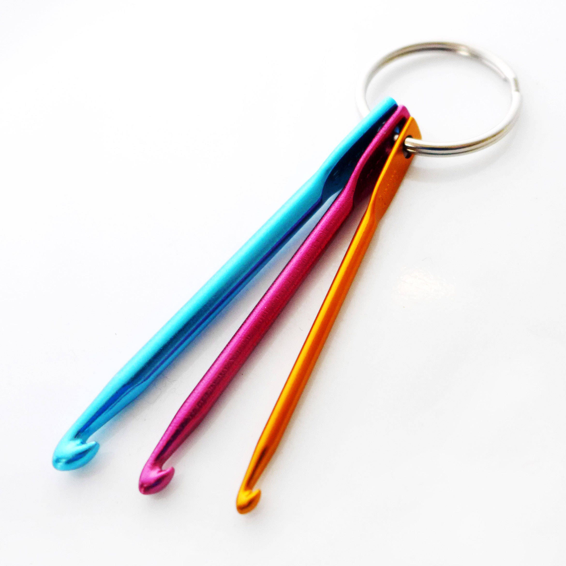 KnitFix Emergency Mini  Crochet  Hook  Keychain for Knitters No