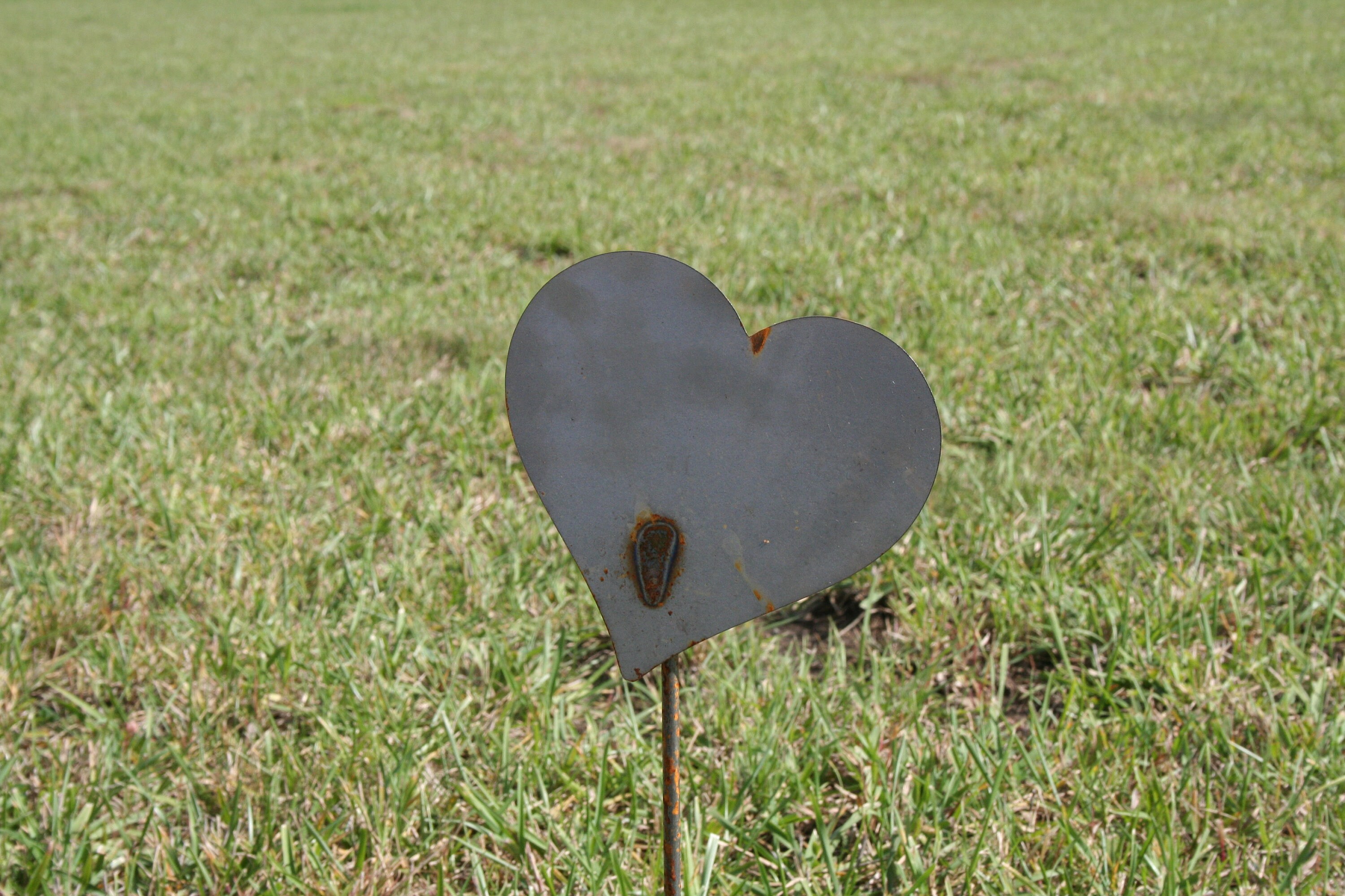 Metal Heart Garden Stake, Valentine heart, heart yard sign, rustic