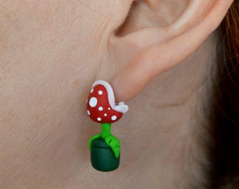 Piranha plant earring, inspired in Super Mario. Select 1 earring or a pair (2 in ''quantity)