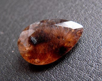 SUPER SEVEN Melody Stone pear cut 6 cts (18NP)
