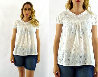 70's White Eyelet Blouse - Size Medium