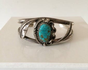 Vintage Southwest Turquoise Sterling Silver Cuff Bracelet