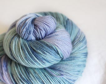 Banshee - Gosling - 80/10/10 superwash merino/ cashmere/ nylon sock yarn