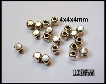 * ¤ metal corners - 20 beads Cube 4x4x4mm ¤ * #P62