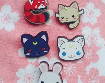 Broches en bois