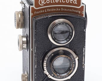 Vintage Rolleicord 1 - type 2 6x6 Medium Format Film Camera with case.