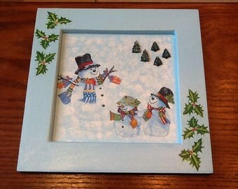 Wooden decor snowman snow centerpiece