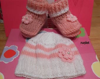 set for newborn bonnet and booties rose