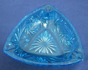 Hazel Atlas Blue Pinwheel Triangle Cut Glass Ashtray
