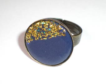 Round blue and gold glitter ring