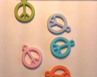 Set of six pendants 14 mm to 14 millimetres peace