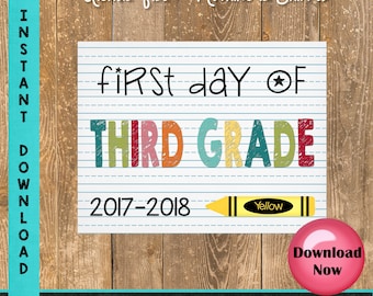 First Day of Third Grade Sign - 1st Day of School Sign Printable - First Day of School Sign - Photo Props - Chalkboard Sign