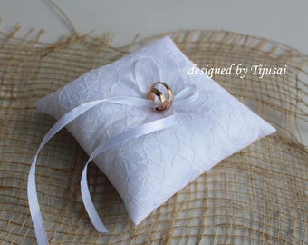 White lace Wedding pillow ---ring bearer pillow, wedding rings pillow , wedding pillow
