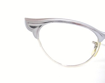 Vintage 50s Winged Cat eye Eyeglasses or Sunglasses Frame Spring Hinges