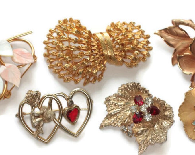 Eight Brooch Lot Gold Tone Hearts Corocraft Scitarelli MOP Floral Mid Century Jewelry