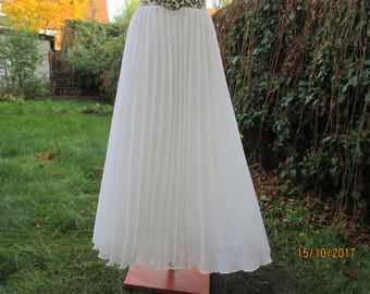 Plus Size Black & White Spot Print Pleated Skirt