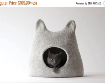 Valentines gift - Cat bed - felted wool cat cave - light gray cat bed with white ears- made to order - gift for pets - stylish cat bed