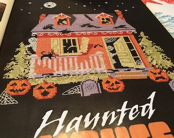 HALLOWEEN HAUNTED HOUSE - Cross Stitch Pattern Only
