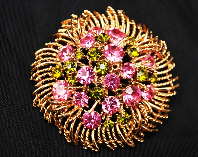 Lisner Pink Rhinestone Brooch - gold tone Flower leaf - Mid Century pin