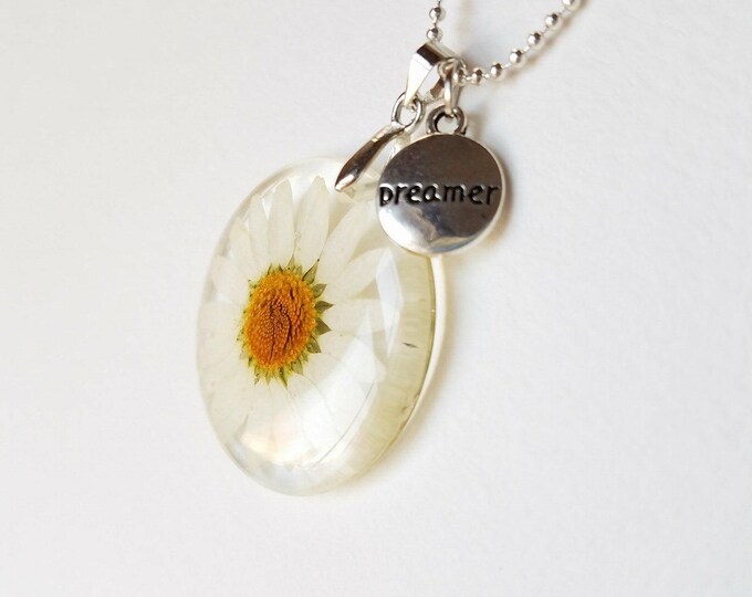 Dreamer Daisy Flower Fushia Transparent Resin Dried Flower Necklace Ball Chain Flower Pendant Mother's Day Gift Easter Girl Gift Gardener