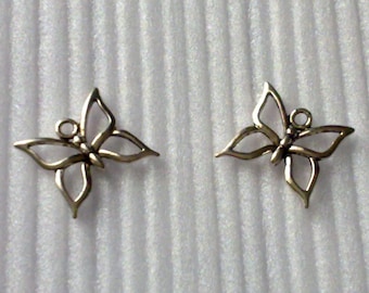 2 pendants form butterflies size 1.9 cm. silver color.