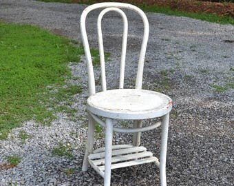Vintage White Bentwood Bistro Chair Chippy Painted Furniture Desk School Chair Ice Cream Parlor Chair PanchosPorch