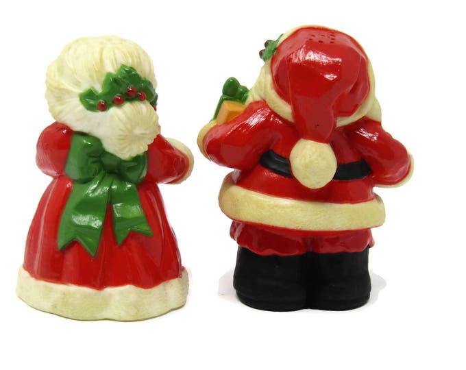 Vintage Hallmark Santa Salt and Pepper Shakers - Santa and Mrs. Clause Shaker - Christmas Salt and Pepper Shakers - Christmas Decor Mom Teen