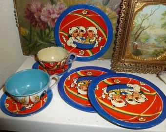 Adorable Vintage Ohio Art Mis-Matched Tin Toy Tea Set 1950's