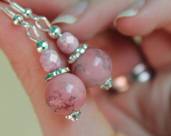 Elegant Silver & Light Rose Earrings - Beaded jewelry - Bridesmaid Gift Idea