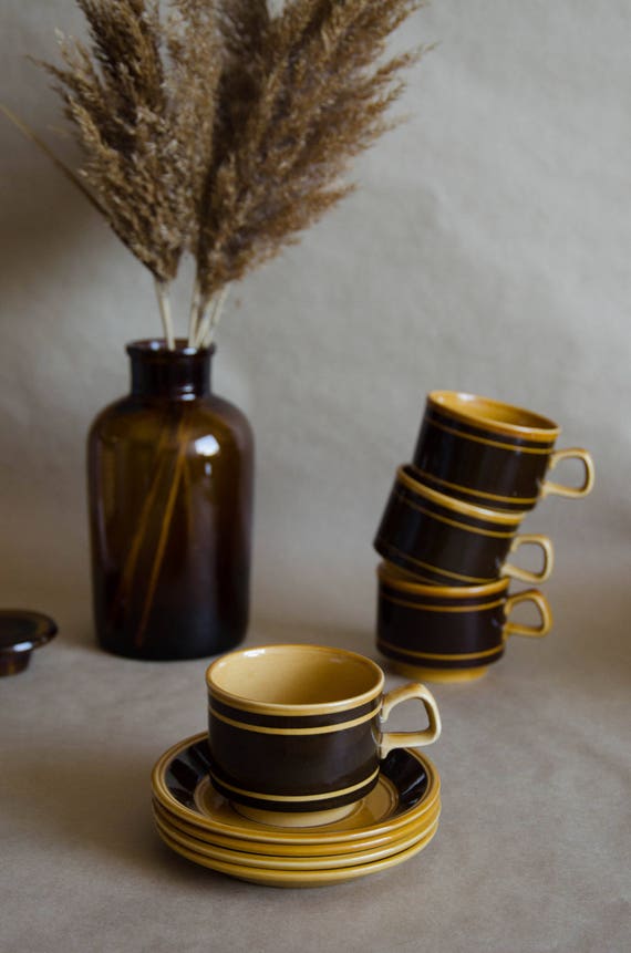 Vintage ceramic mug. Vintage pottery. Brown cups +Plates