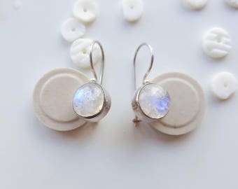 Moon Stone Earrings Round Moon Drops Sterling Earring Organic Earrings Gift For Mother Round Earring Gift For Bride June Birthstone Libra