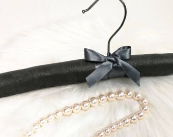 Hanger for Bride - Customized Bridal hanger - Custom Hangers for Wedding Dress - Bridal Shower Gift Bride Hanger - Custom Bridesmaids Hanger