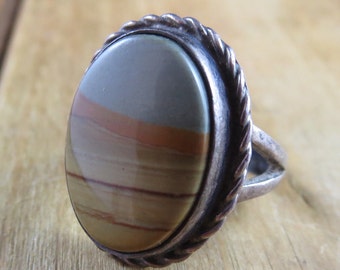 Vintage Southwest Style Ring Size 3 1/2 3.5 Sterling Silver Bespoke Artisan