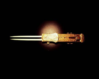 assassins creed origins hidden blade