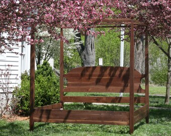 CbRnP3 Canopy Solid Hardwood Bed with Tapered Posts and Curved Headboard - natural color