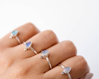Delicate Dainty Pear Rainbow Moonstone 925 Silver Ring / Moonstone Stacking Ring / Cute Rainbow Moonstone Ring / Teardrop Ring