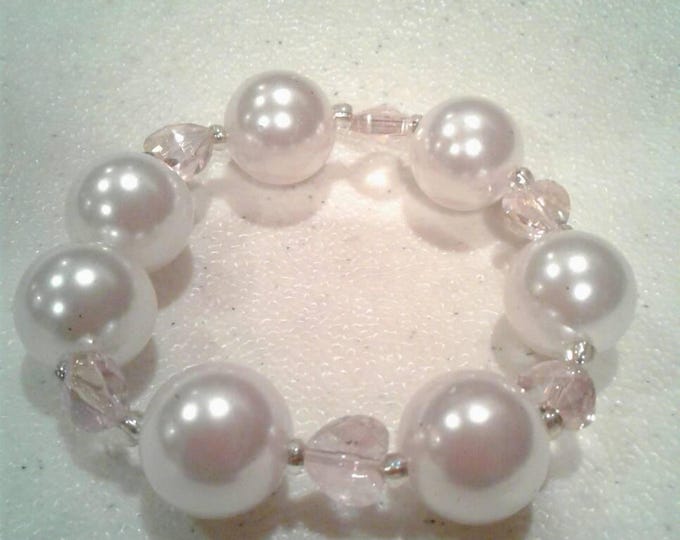 Chunky Pearl White Bead Bracelet