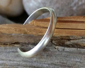 The perfect toe ring. Smooth silver toe ring. Sterling silver toe ring. Open ring. Midi ring. Knuckle ring. The best toe ring. Simple silver