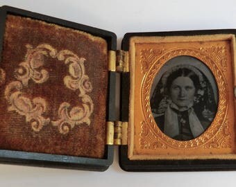 Antique Daguerreotype Photo Victorian Woman in Gorgeous Antique Photo Case