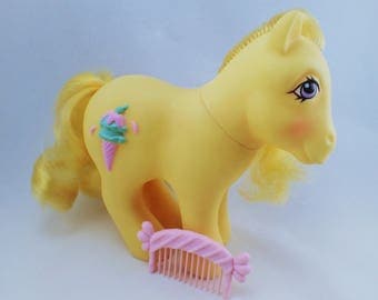 My Little Pony Mon Petit Poney MLP G1 Swirly Whirly 87 with Light Pink Candy Comb