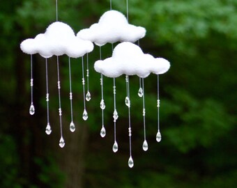 Baby mobile || Pick your colors || FREE SHIPPING || Cloud mobile || Crib mobile || Cloud with raindrops || Gender neutral