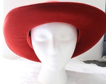 Vintage Kurt Jr by Tom Hann 100% Wool Brick Red Wide Brim Hat with Band, Bow, and Yarn Embroidered Flower