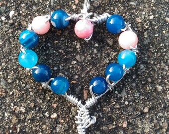pendentif coeur en perles d'agates bleues