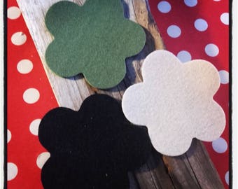 set of 3 flowers in khaki/beige and black felt