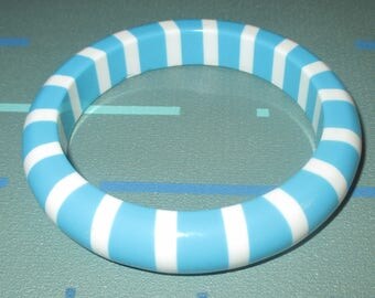 Vintage MOD Aqua Blue and White Striped Lucite Bangle Bracelet