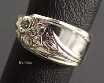 Spoon ring, daffodil ring, trendy rings, gardeners, cutlery ring, small flower ring, narrow silver ring, Spring rings