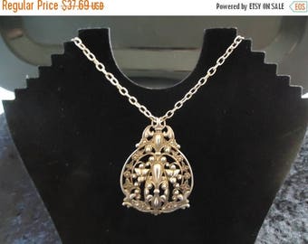 Now On Sale Vintage Gold Necklace 1950s 60s 70s Mad Men Mod Old Hollywood Glam