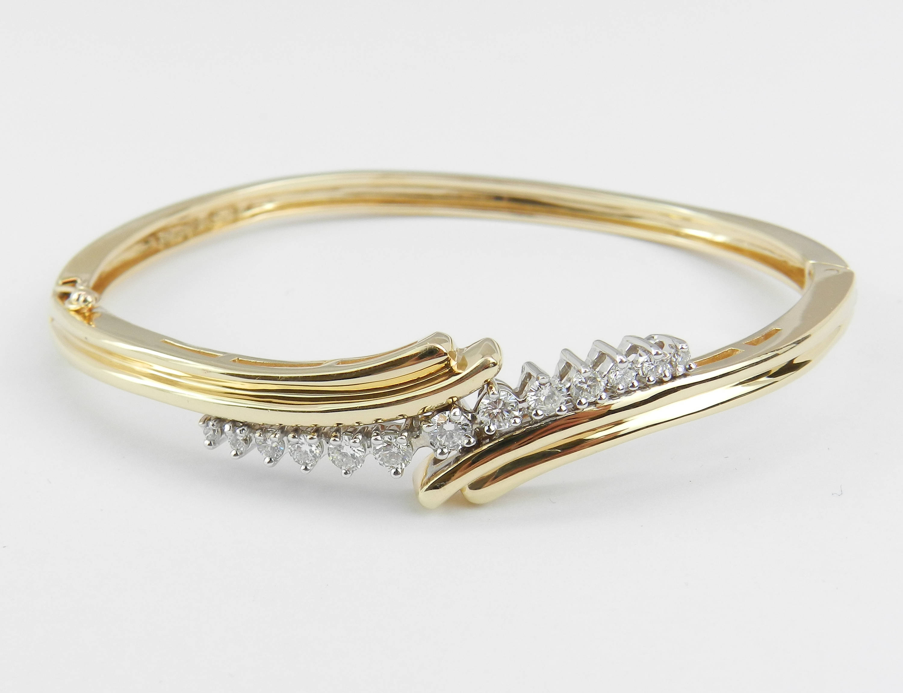 14K Yellow Gold Diamond Bangle Bracelet Great Gift