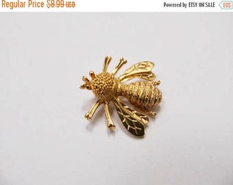 ON SALE SARAH Coventry Vintage Bee Pin Item K # 2811